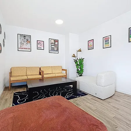 公寓 Modern & Spacious With Rooftop *