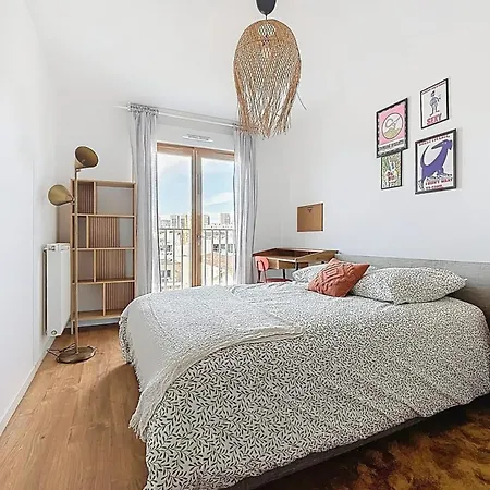 Modern & Spacious With Rooftop *