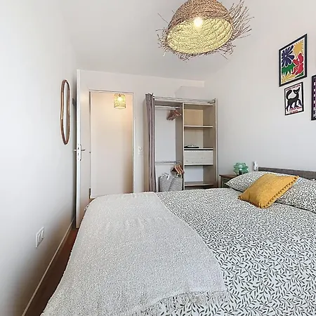 Modern & Spacious With Rooftop * 蒙特勒伊